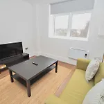 Modern 1 Bedroom In Morley With Parking 公寓 利兹