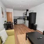 Modern 1 Bedroom In Morley With Parking 公寓 利兹