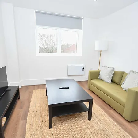 Modern 1 Bedroom In Morley With Parking * Leeds (West Yorkshire)
