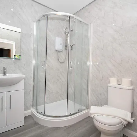 Modern 1 Bedroom In Morley With Parking Apartamento