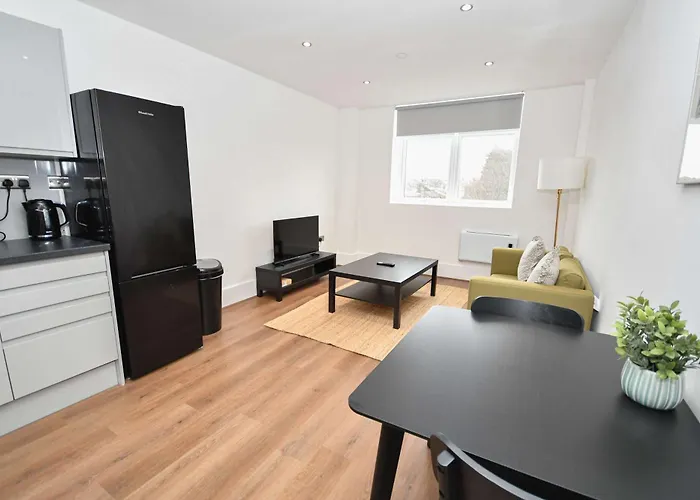 Modern 1 Bedroom In Morley With Parking Apartamento