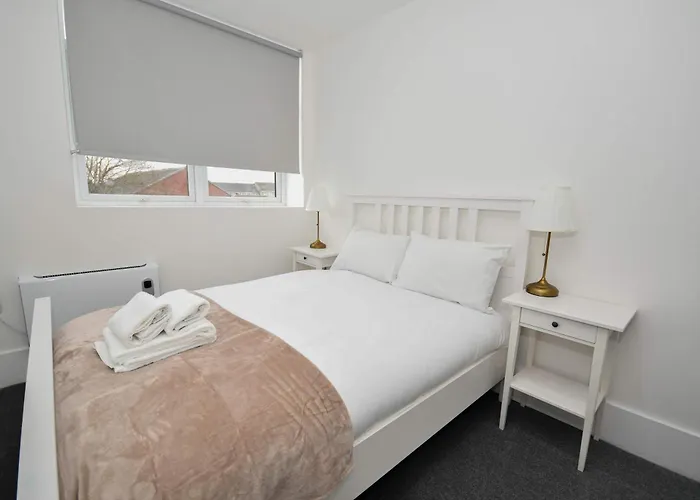 Modern 1 Bedroom In Morley With Parking * Leeds (West Yorkshire)