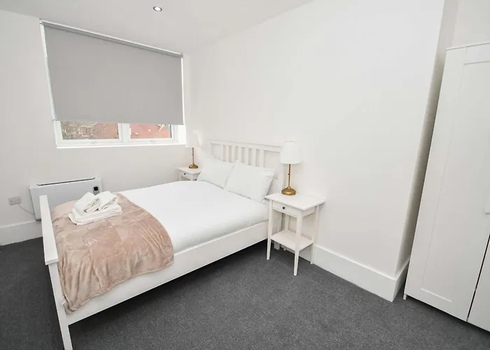 Modern 1 Bedroom In Morley With Parking * Leeds (West Yorkshire)