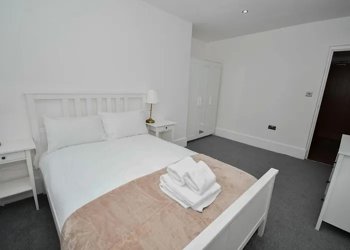 Apartamento Modern 1 Bedroom In Morley With Parking